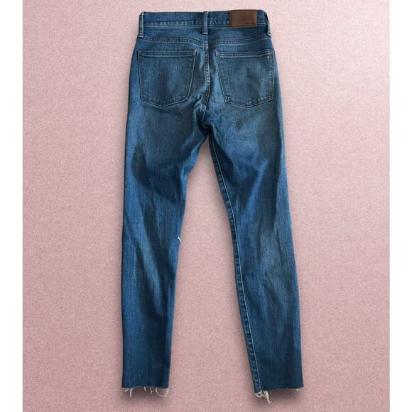 Madewell 9" High-Rise Skinny Crop Jeans in Bruce Wash - Picture 3 of 6